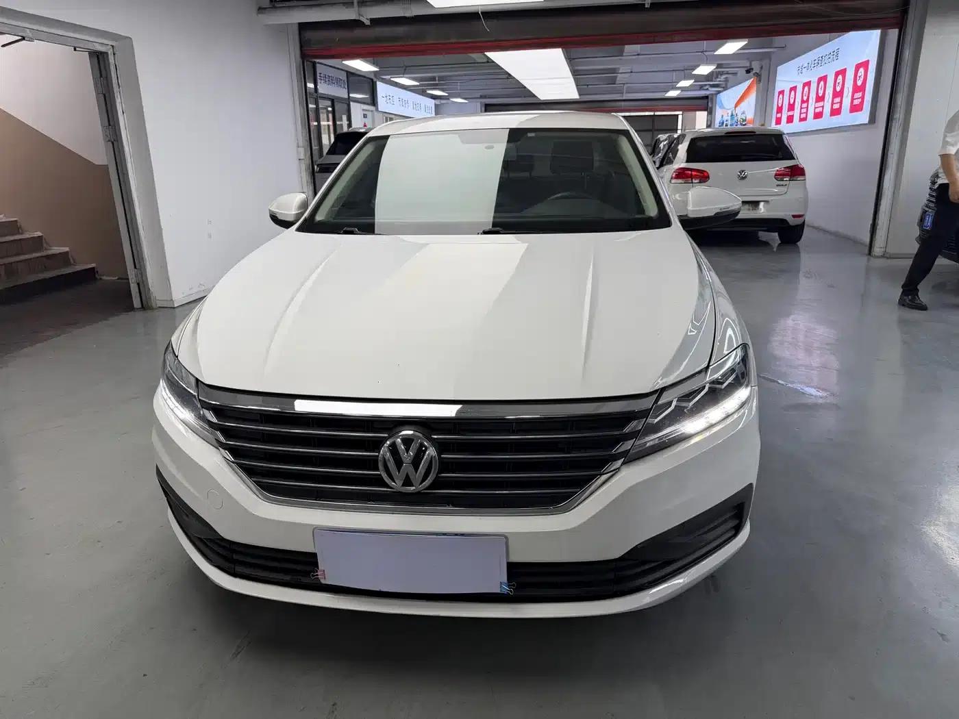 2021 Volkswagen Lavida 1.5L Automatic Fashion Edition — миниатюра 2