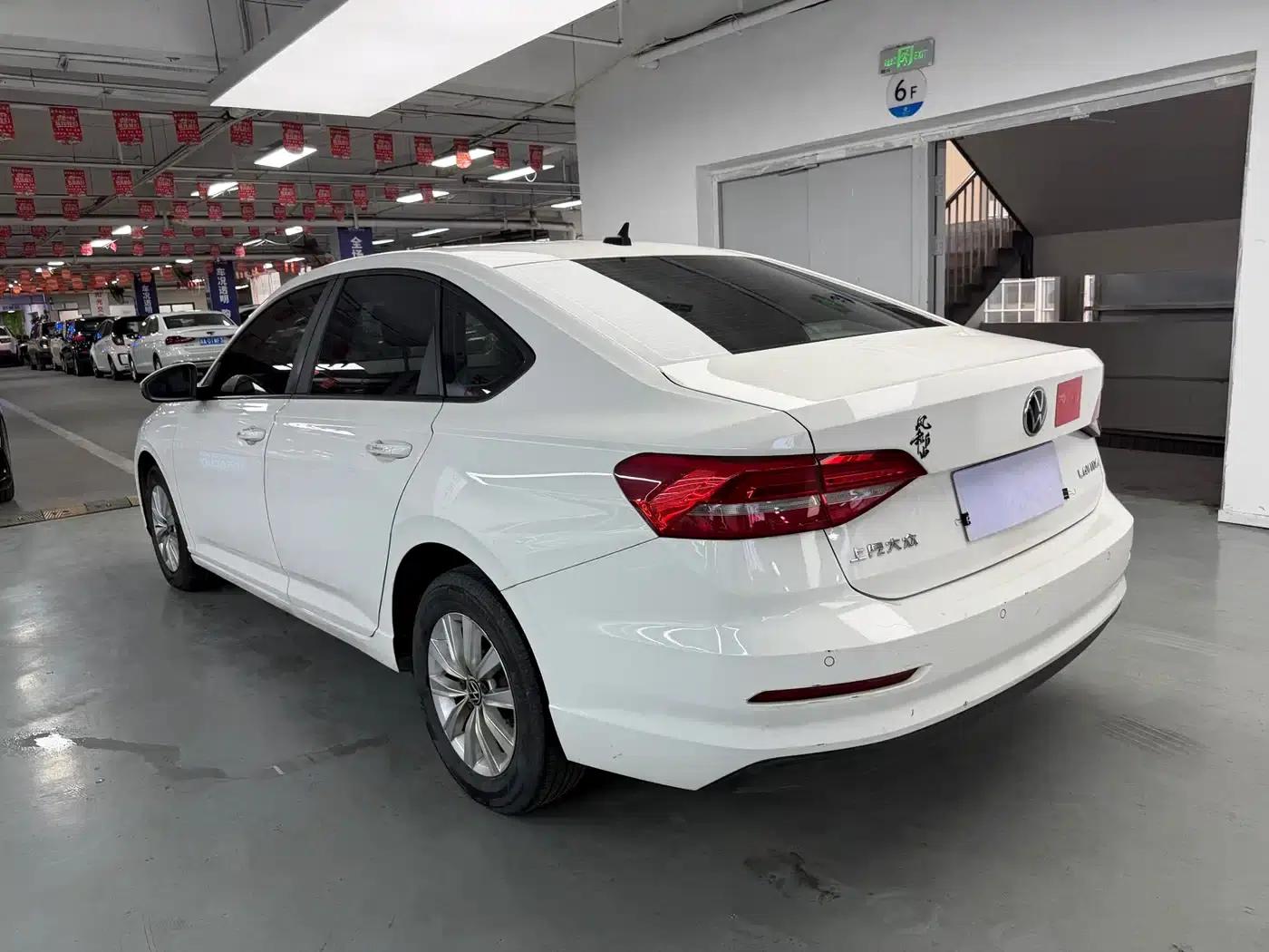 2021 Volkswagen Lavida 1.5L Automatic Fashion Edition — миниатюра 12