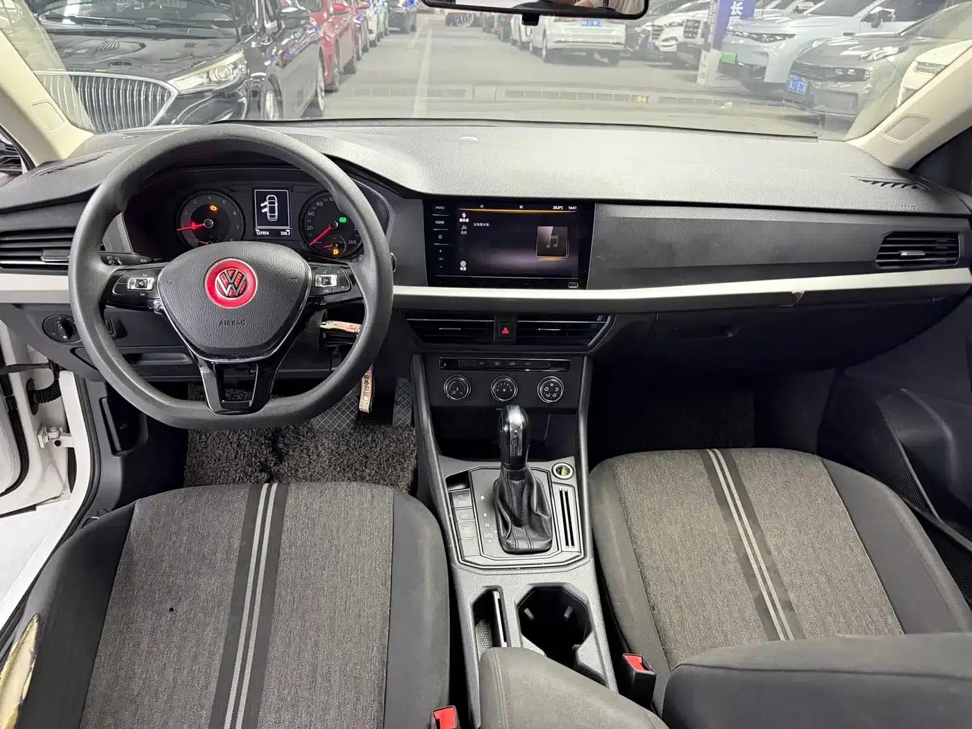 2021 Volkswagen Lavida 1.5L Automatic Fashion Edition — миниатюра 7