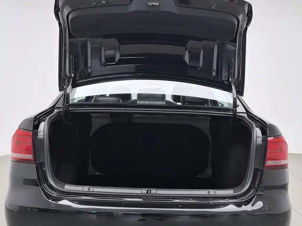 2019 Volkswagen Lavida, Lavida Start-up 1.5L Manual Fashion Edition (National VI Emission Standard) — миниатюра 16