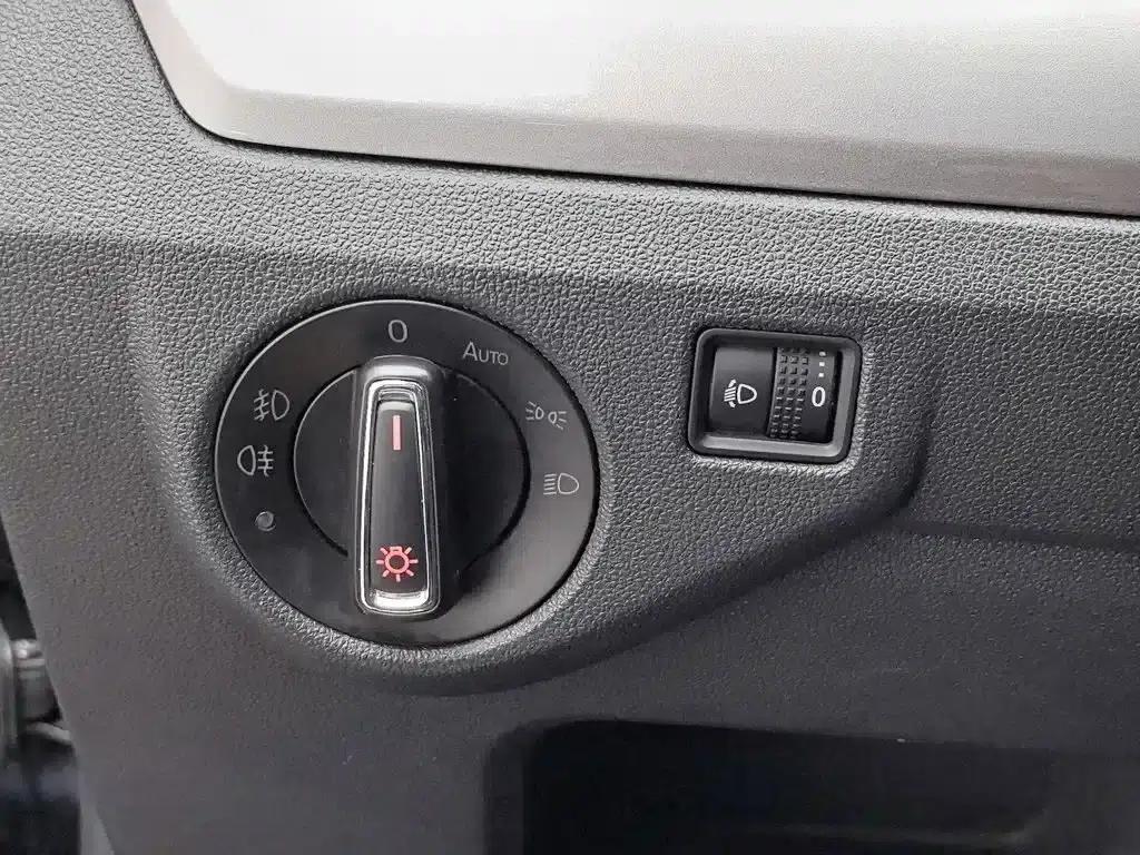 2019 Volkswagen Lavida, Lavida Start-up 1.5L Manual Fashion Edition (National VI Emission Standard) — миниатюра 21