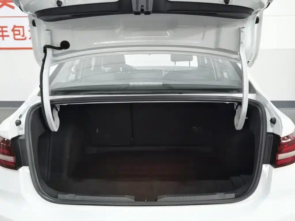 2023 Volkswagen Lavida 300TSI DSG Full Comfort Edition — миниатюра 16