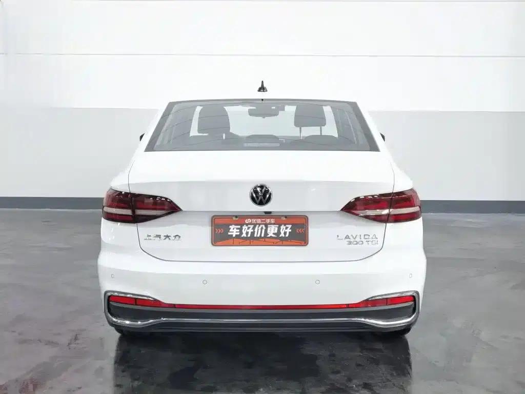 2023 Volkswagen Lavida 300TSI DSG Full Comfort Edition — миниатюра 4