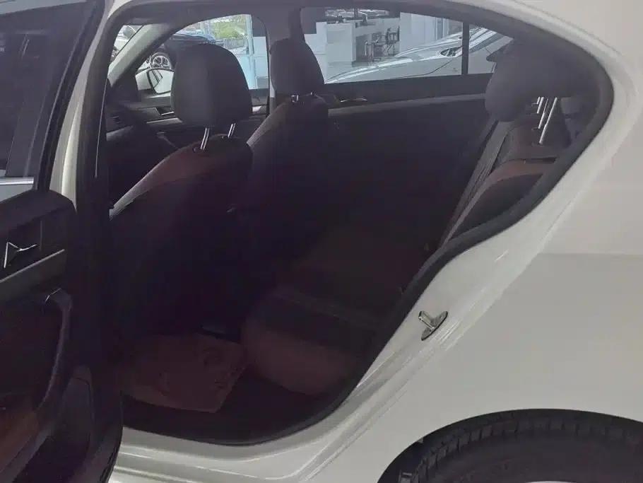 2019 Volkswagen Lavida 1.5L Automatic Comfort Edition (China VI Emission Standard) — миниатюра 11