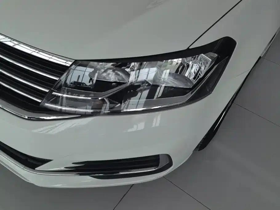 2019 Volkswagen Lavida 1.5L Automatic Comfort Edition (China VI Emission Standard) — миниатюра 5