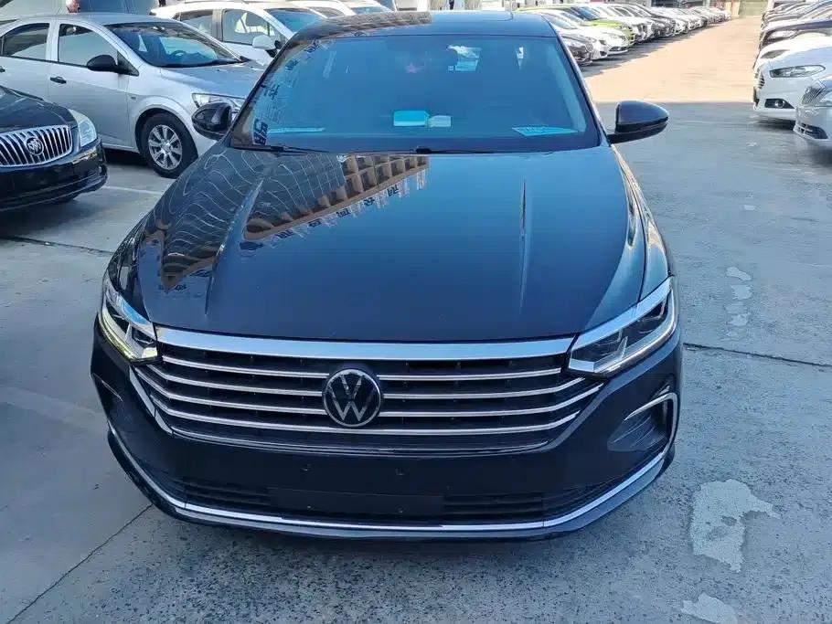2023 Volkswagen Lavida 1.5L Automatic Five Million Edition — миниатюра 2