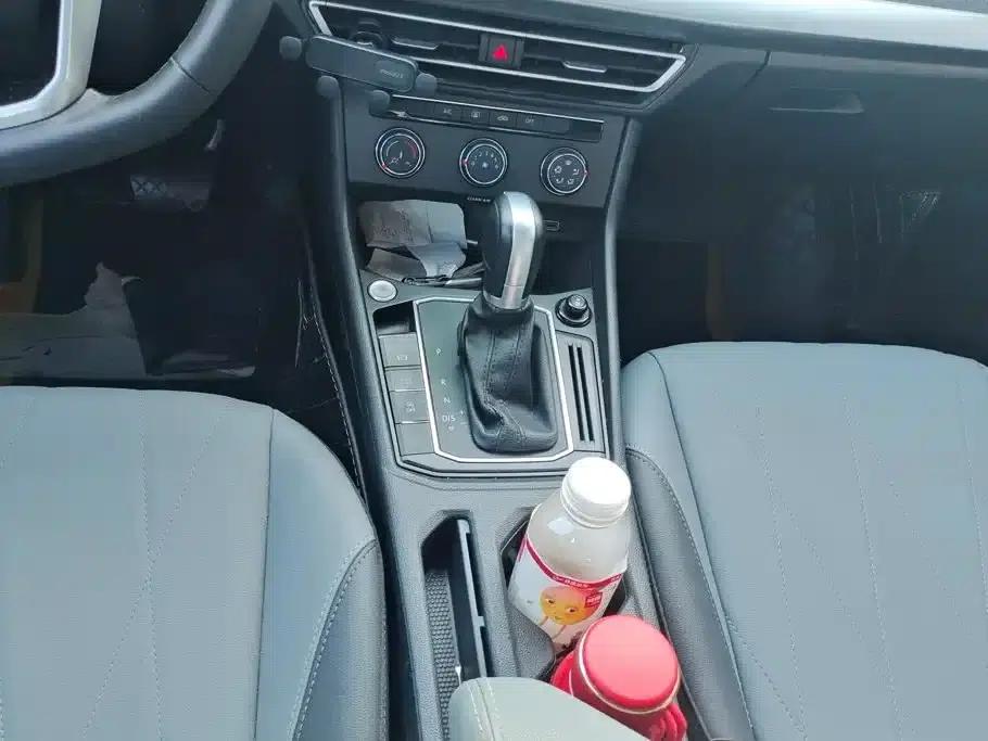 2023 Volkswagen Lavida 1.5L Automatic Five Million Edition — миниатюра 16