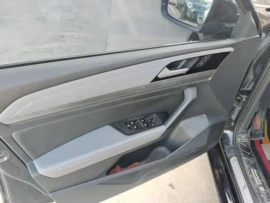 2023 Volkswagen Lavida 1.5L Automatic Five Million Edition — миниатюра 7