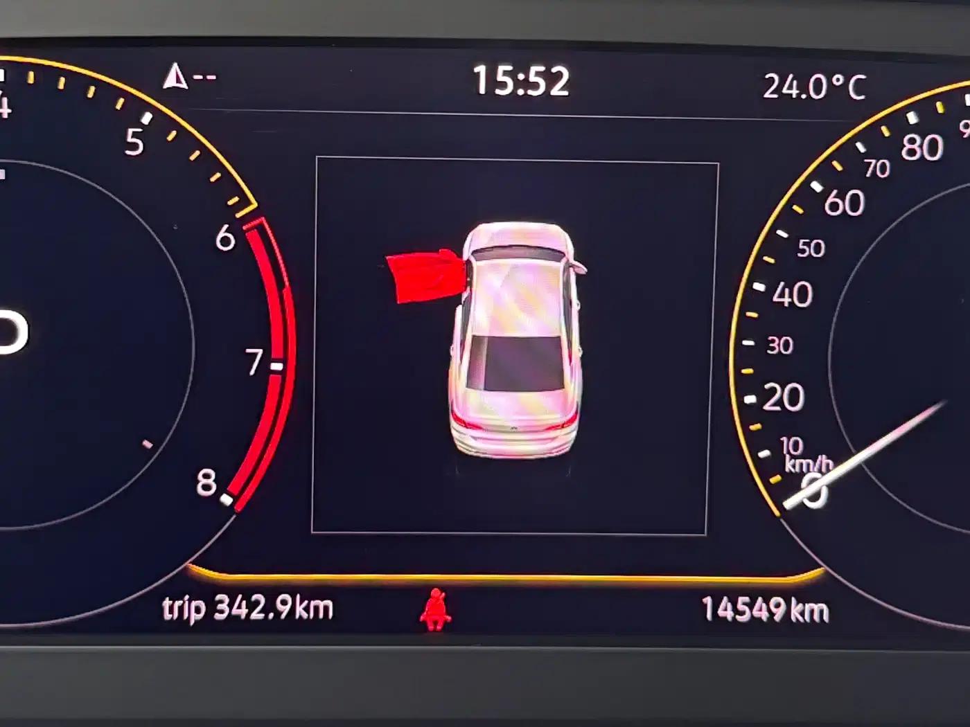 2023 Volkswagen Lavida 1.5L Automatic Five Million Edition — миниатюра 8