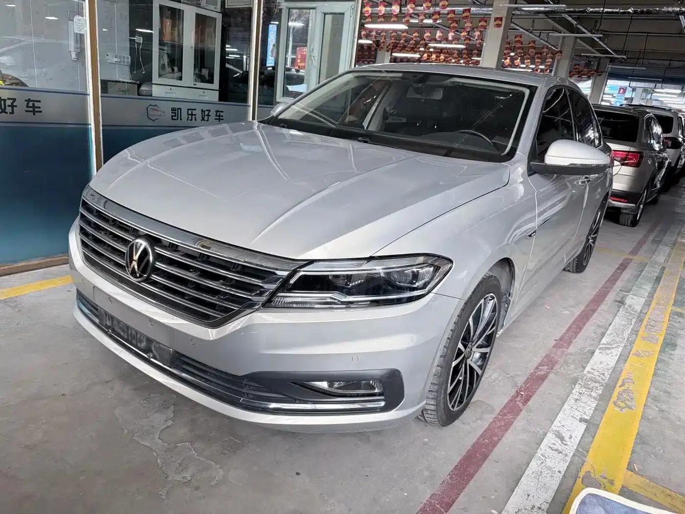 2021 Volkswagen Lavida 280TSI DSG Luxury Edition — миниатюра 1