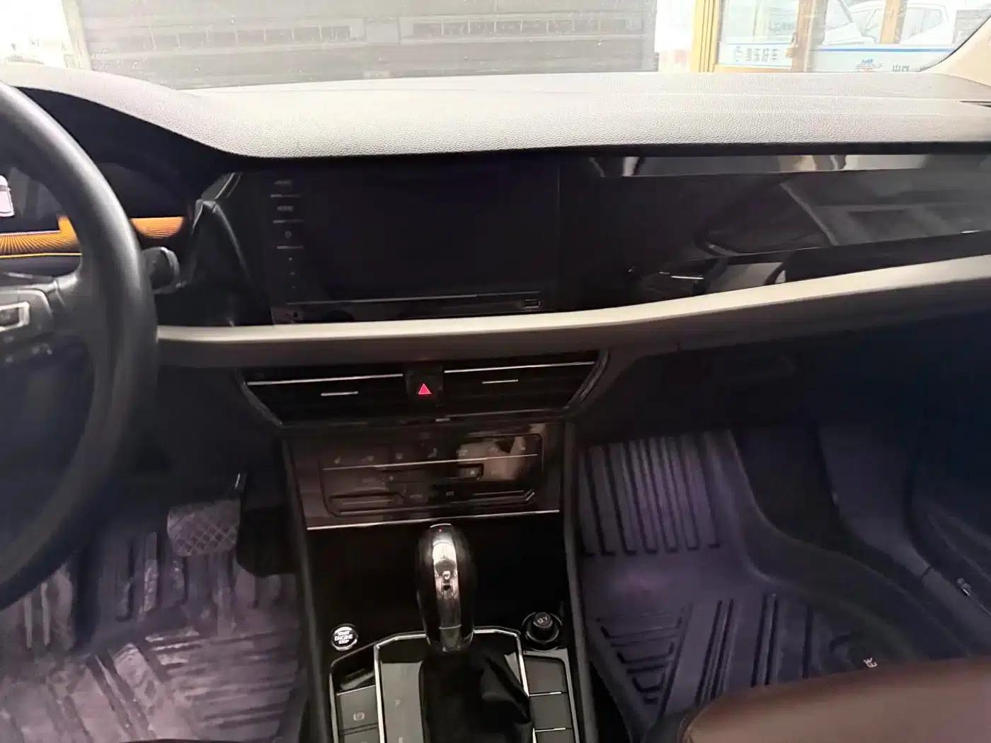 2021 Volkswagen Lavida 280TSI DSG Luxury Edition — миниатюра 13