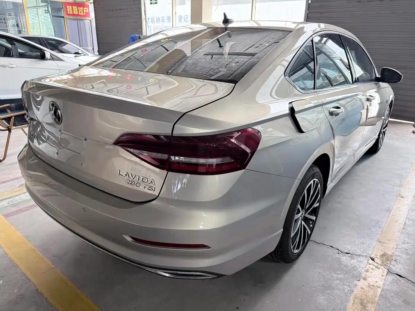 2021 Volkswagen Lavida 280TSI DSG Luxury Edition — миниатюра 20