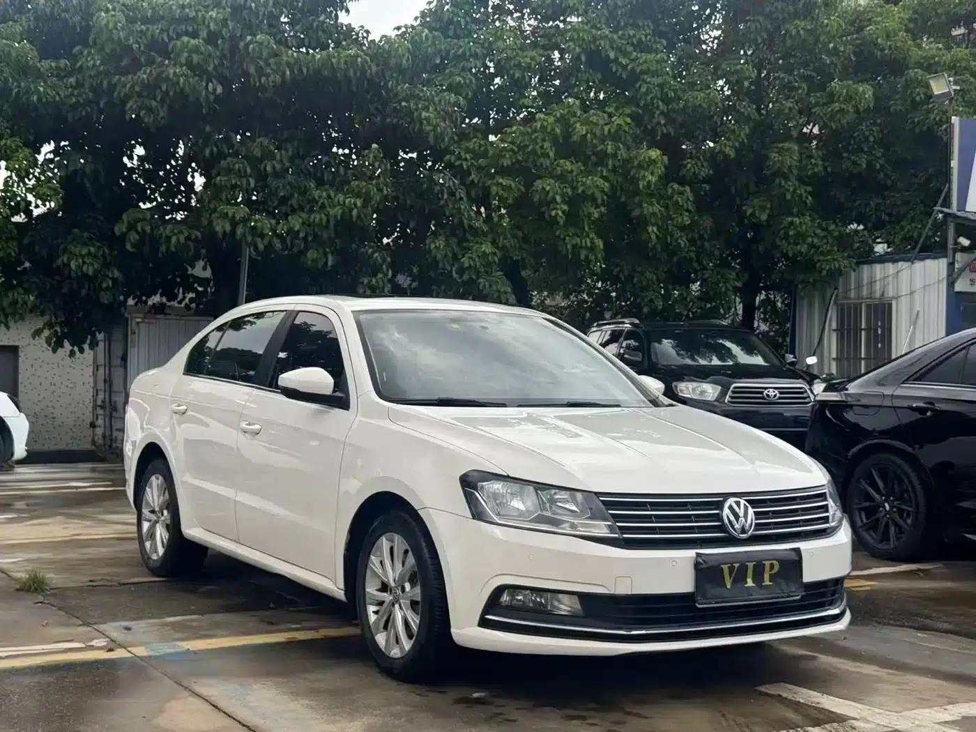 2015 Volkswagen Lavida 230TSI DSG Comfort Edition — миниатюра 3