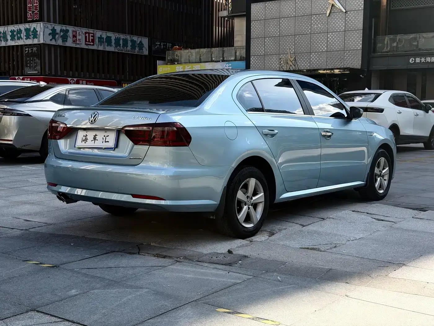2014 Volkswagen Lavida 1.4TSI DSG BlueMotion Technology Edition — миниатюра 4