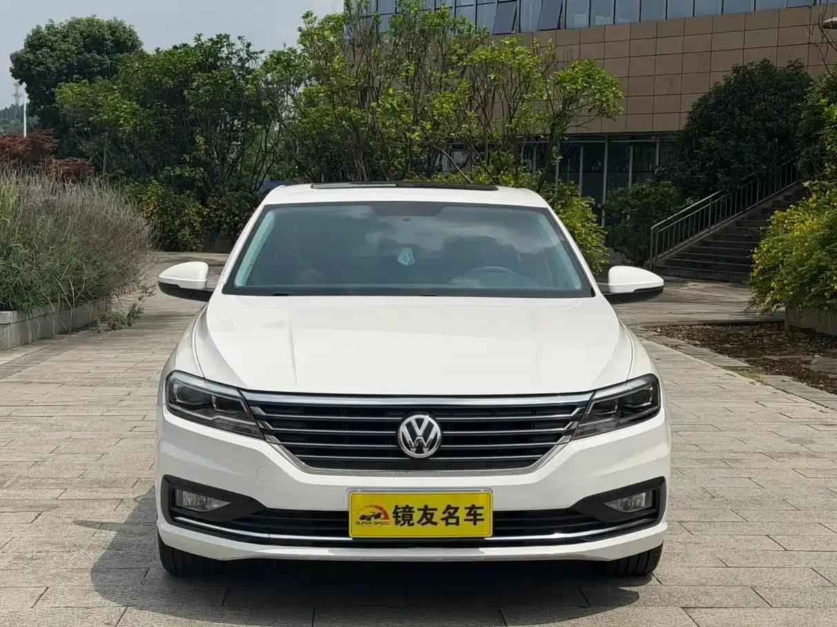 2019 Volkswagen Lavida 1.5L Automatic Comfort Edition (China VI Emission Standard) — миниатюра 2