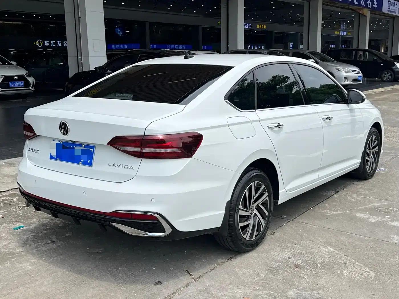 2023 Volkswagen Lavida 1.5L Automatic Starry Sky Five Million Edition — миниатюра 9