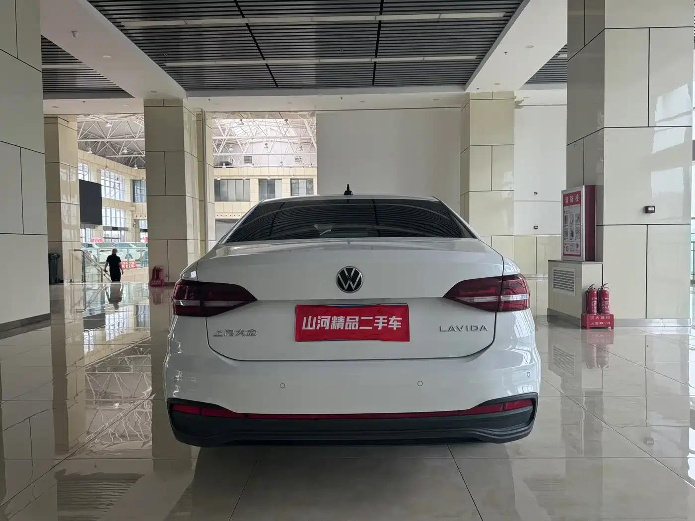 2024 Volkswagen Lavida 1.5L Automatic Comfort Edition — миниатюра 12