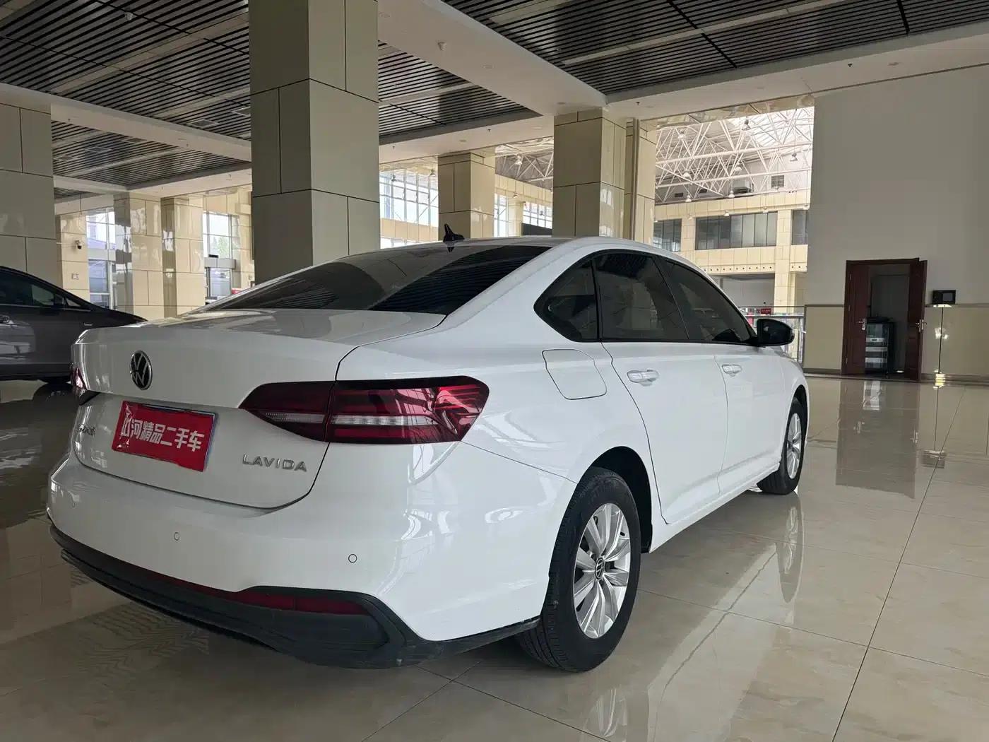 2024 Volkswagen Lavida 1.5L Automatic Comfort Edition — миниатюра 16