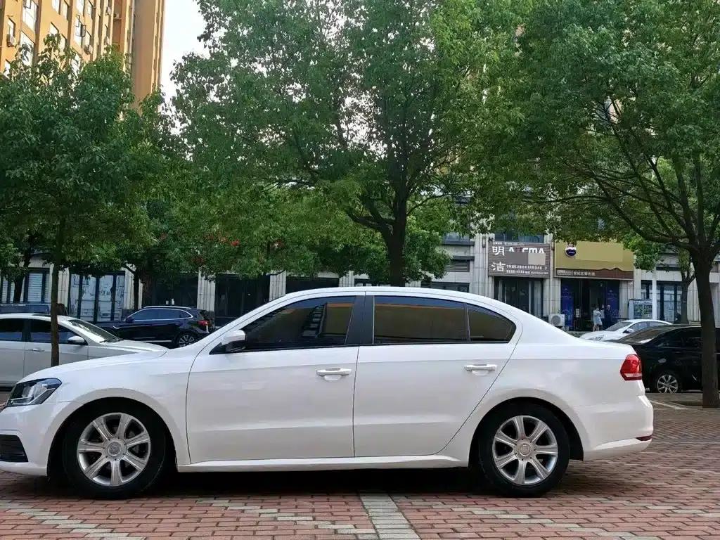 2017 Volkswagen Lavida 1.6L Automatic Fashion Edition — миниатюра 8