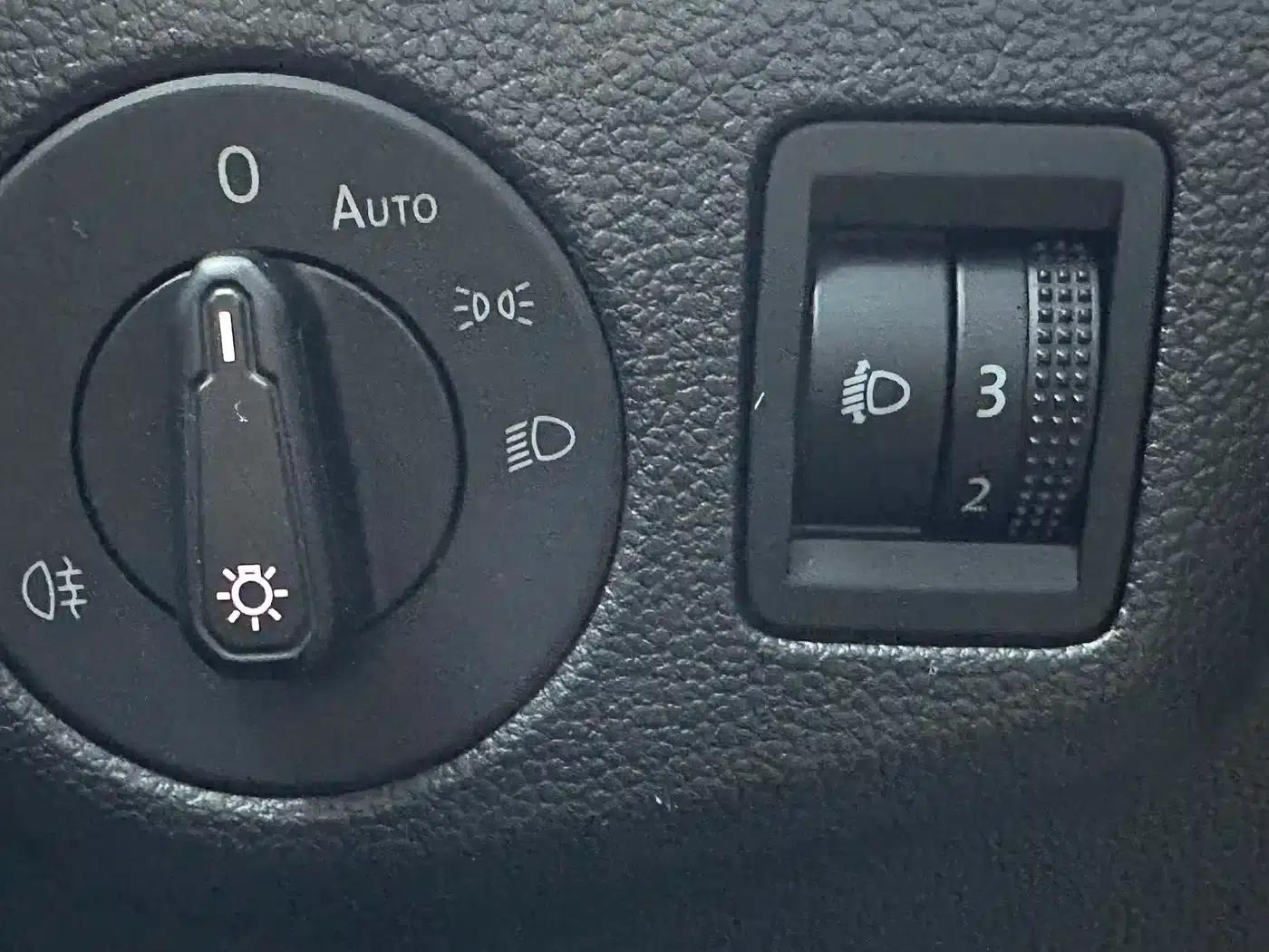 2023 Volkswagen Lavida 1.5L Automatic Starry Sky Five Million Edition — миниатюра 16