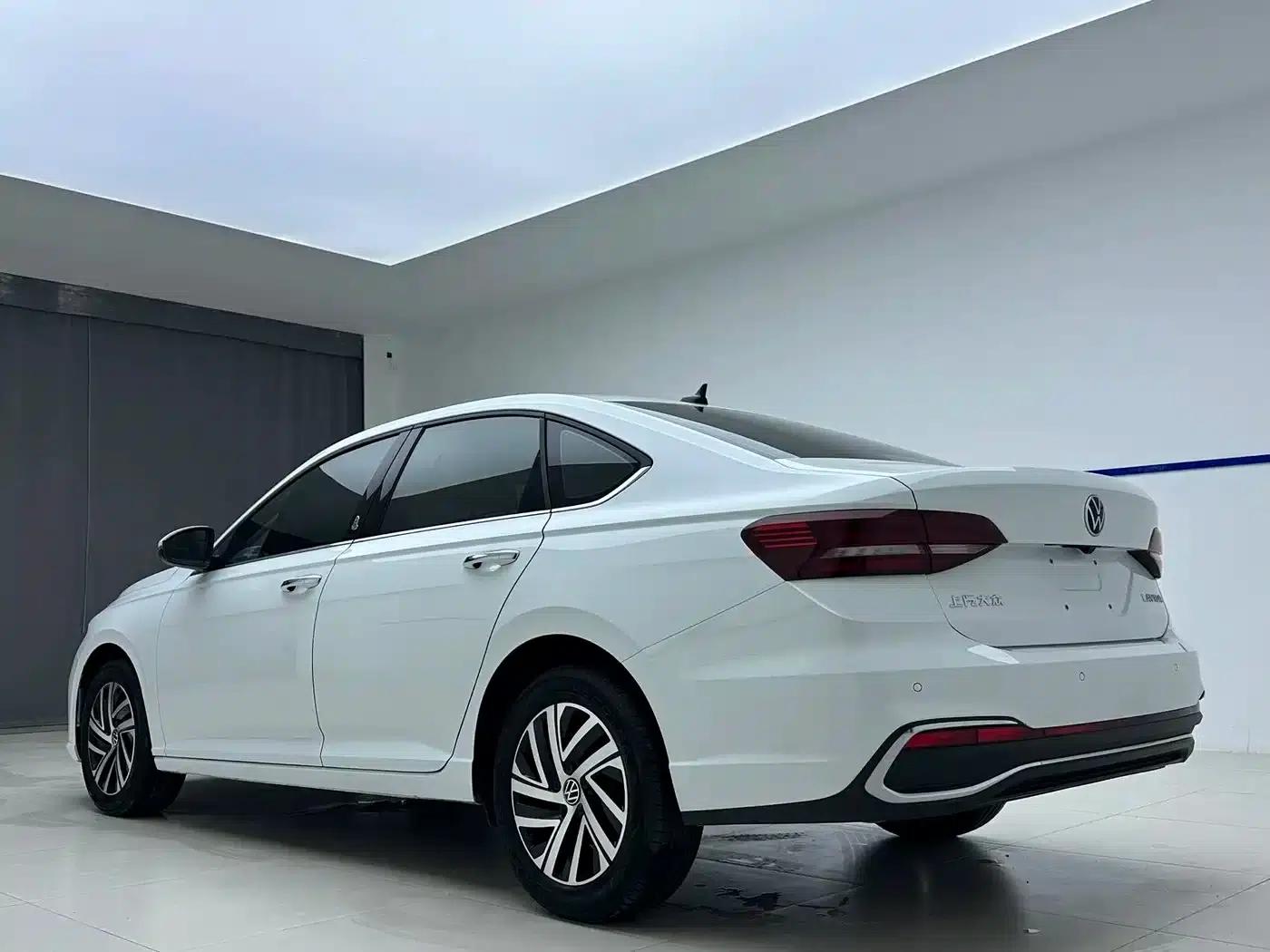2023 Volkswagen Lavida 1.5L Automatic Starry Sky Five Million Edition — миниатюра 4