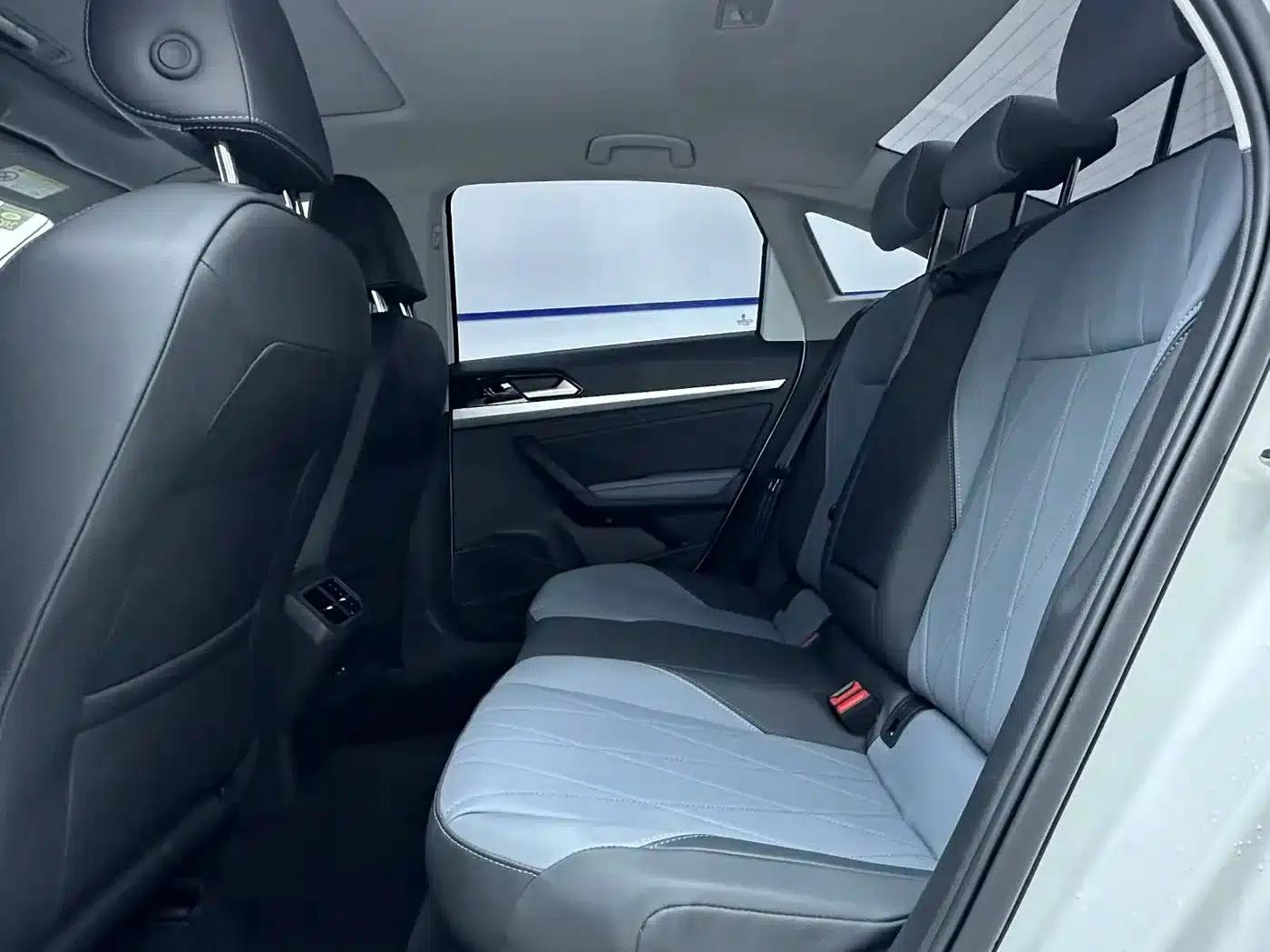 2023 Volkswagen Lavida 1.5L Automatic Starry Sky Five Million Edition — миниатюра 9