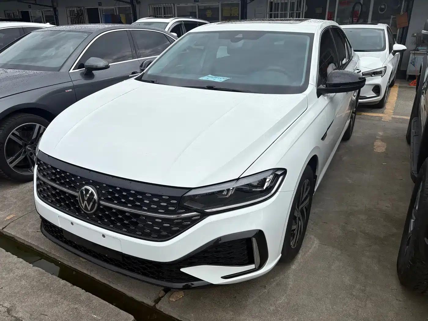 2023 Volkswagen Lavida 300TSI DSG Starry Sky Edition — миниатюра 1