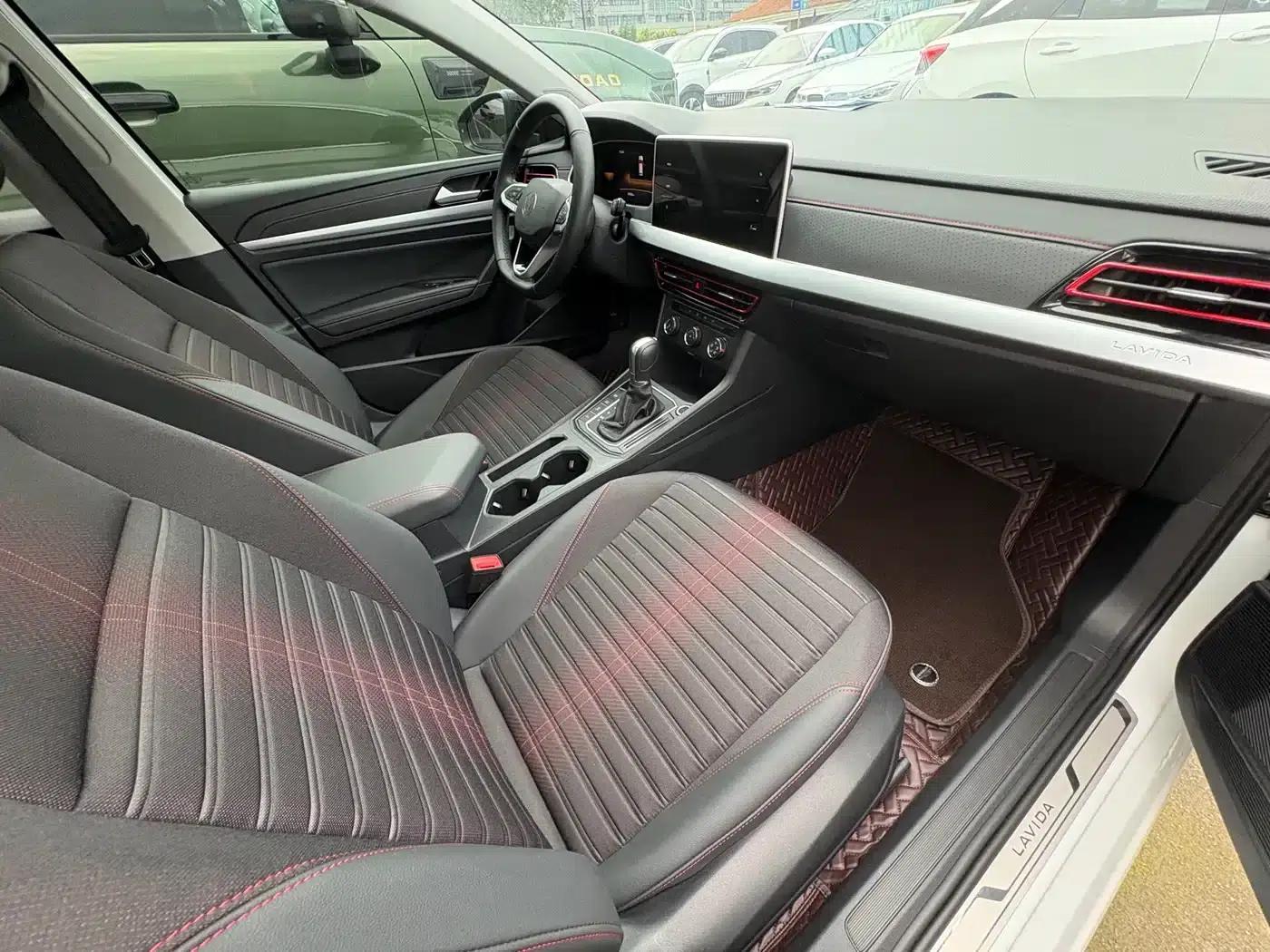 2023 Volkswagen Lavida 300TSI DSG Starry Sky Edition — миниатюра 11