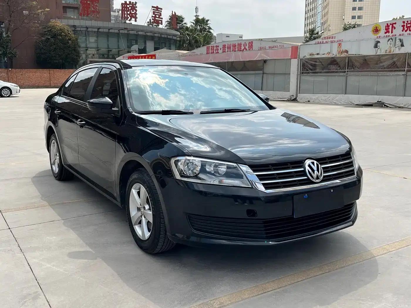 2013 Volkswagen Lavida Classic Facelift 1.6L Manual Fashion Edition — миниатюра 2