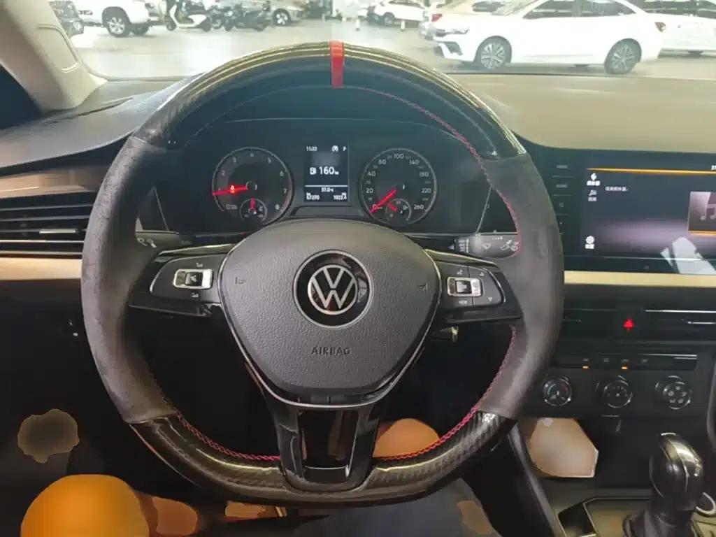 2022 Volkswagen Lavida 1.5L Automatic Fashion Edition — миниатюра 11