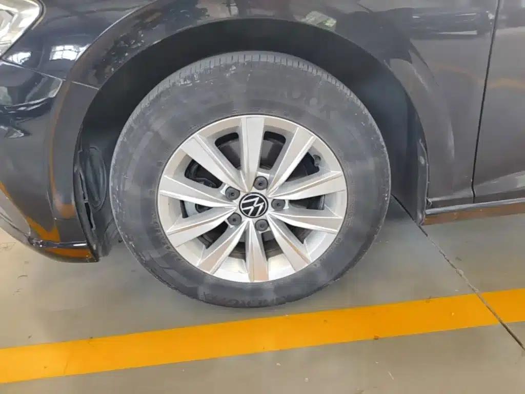 2022 Volkswagen Lavida 1.5L Automatic Fashion Edition — миниатюра 23
