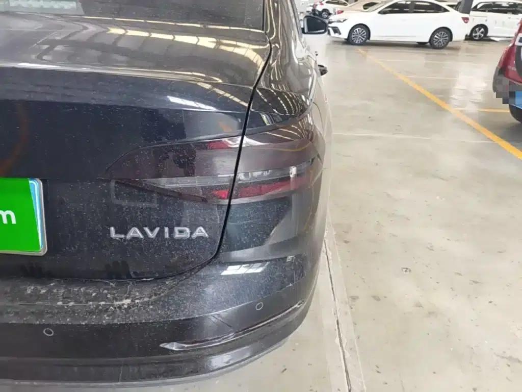 2022 Volkswagen Lavida 1.5L Automatic Fashion Edition — миниатюра 8