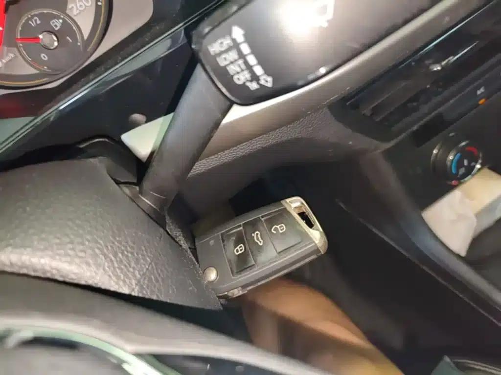 2022 Volkswagen Lavida 1.5L Automatic Fashion Edition — миниатюра 9