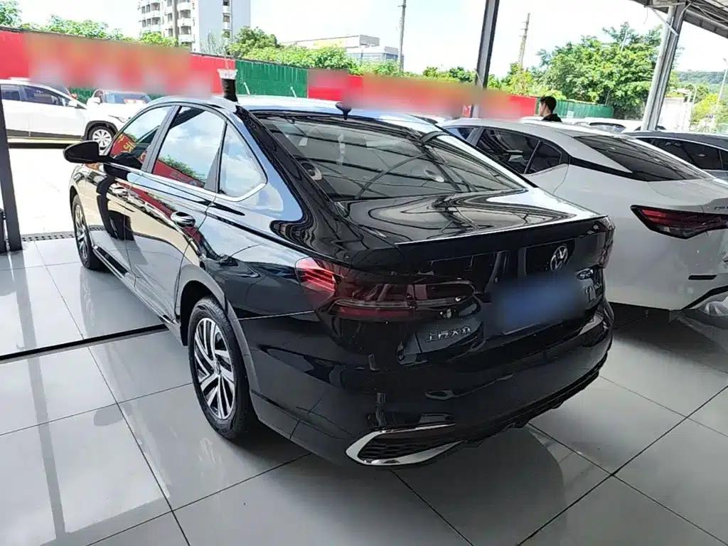 2024 Volkswagen Lavida 300TSI DSG Starry Sky Edition — миниатюра 5