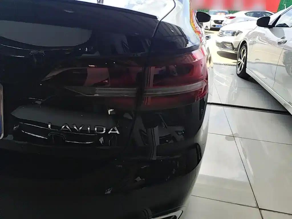 2024 Volkswagen Lavida 300TSI DSG Starry Sky Edition — миниатюра 8