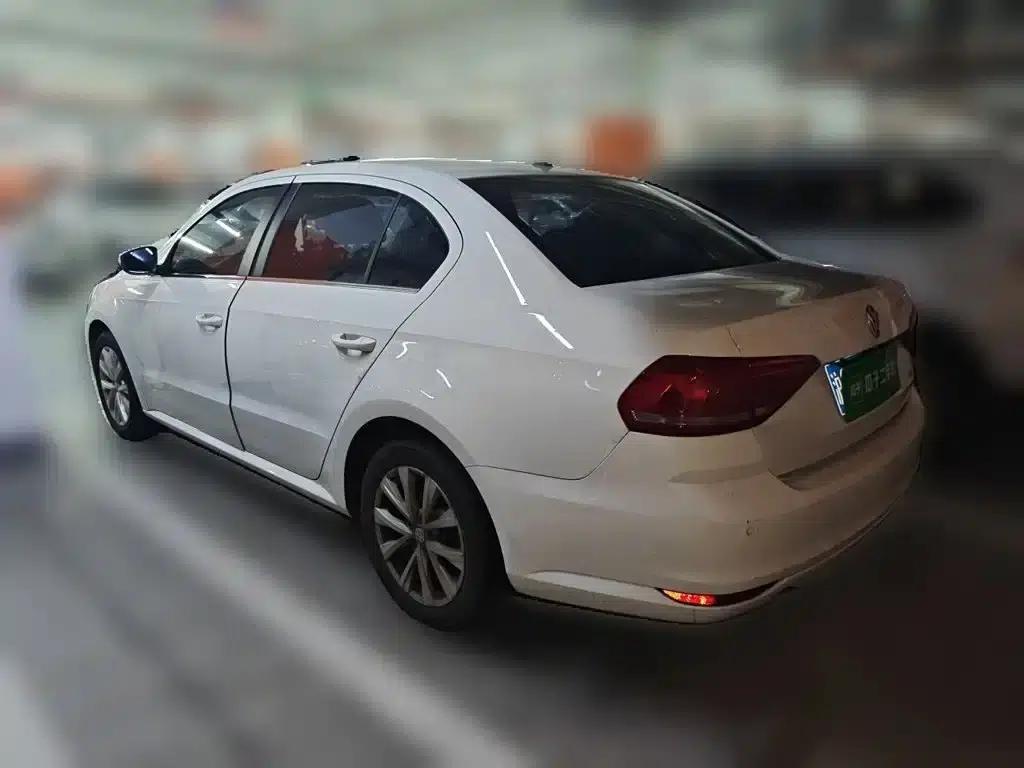 2017 Volkswagen Lavida 1.6L Automatic Comfort Edition — миниатюра 25