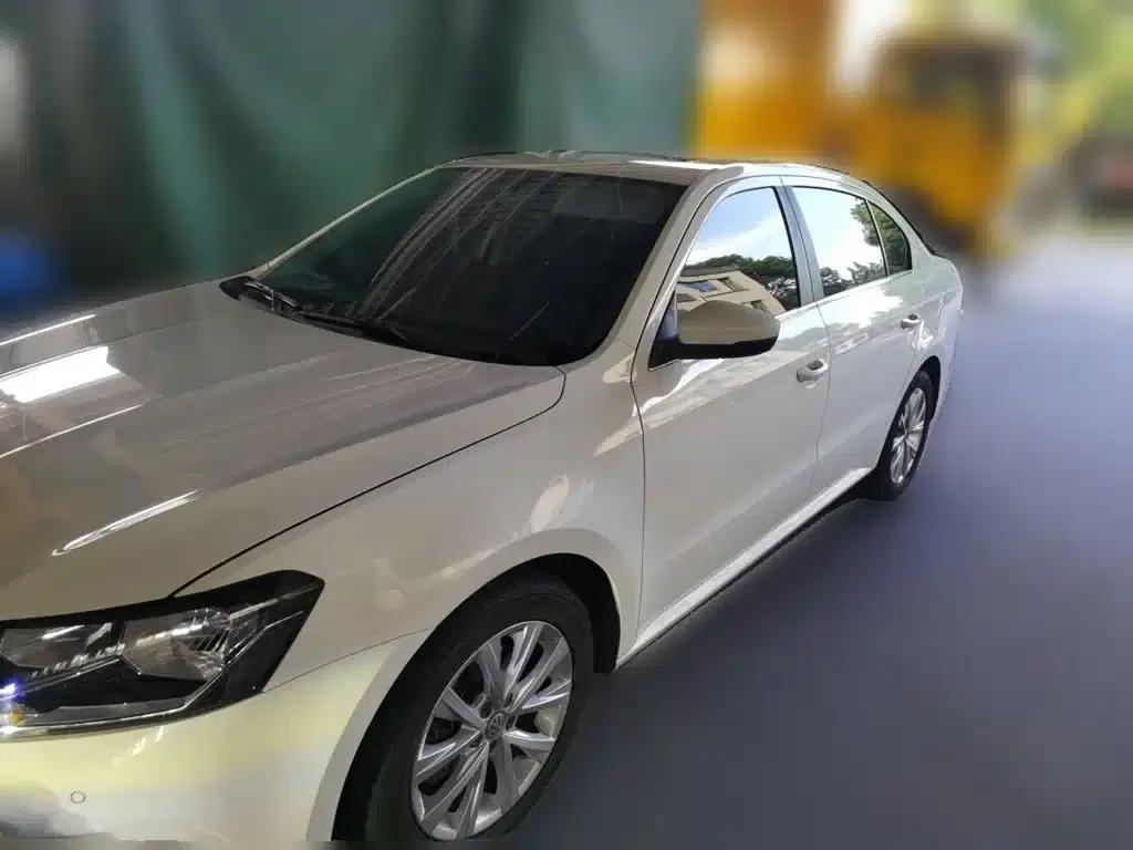 2017 Volkswagen Lavida 230TSI DSG Comfort Edition — миниатюра 1