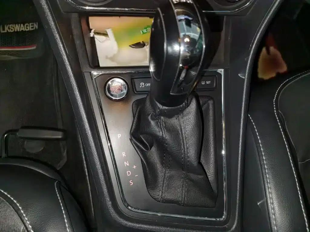 2017 Volkswagen Lavida 230TSI DSG Comfort Edition — миниатюра 7