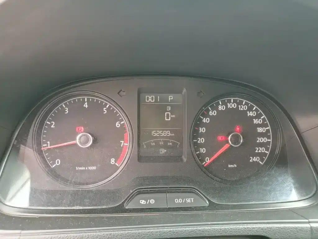 2015 Volkswagen Lavida 1.6L Automatic Fashion Edition — миниатюра 12
