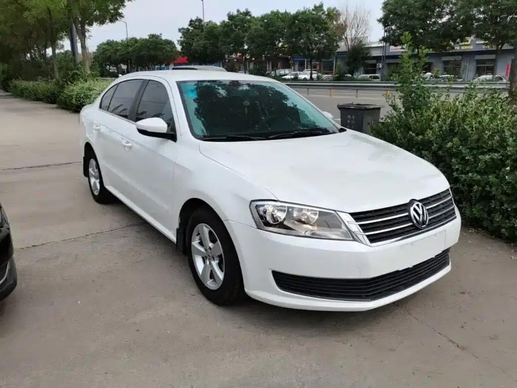2015 Volkswagen Lavida 1.6L Automatic Fashion Edition — миниатюра 4
