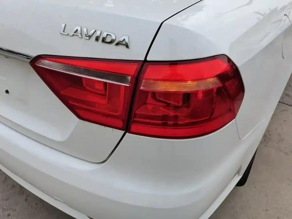 2015 Volkswagen Lavida 1.6L Automatic Fashion Edition — миниатюра 8