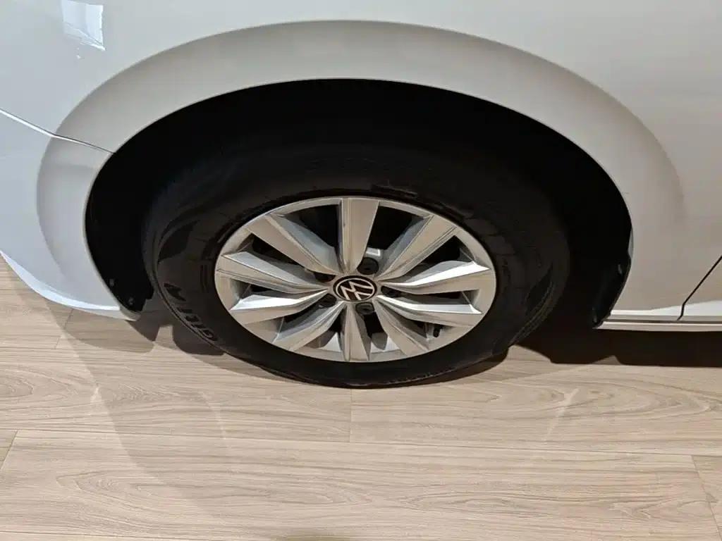 2024 Volkswagen Lavida 1.5L Automatic Comfort Edition — миниатюра 23