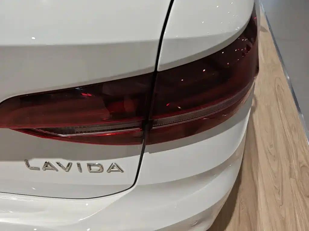 2024 Volkswagen Lavida 1.5L Automatic Comfort Edition — миниатюра 8
