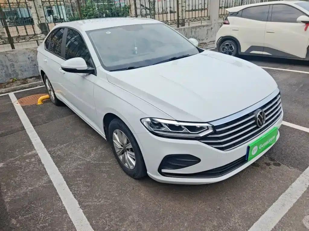 2023 Volkswagen Lavida Facelift 1.5L Automatic Comfort Edition — миниатюра 4
