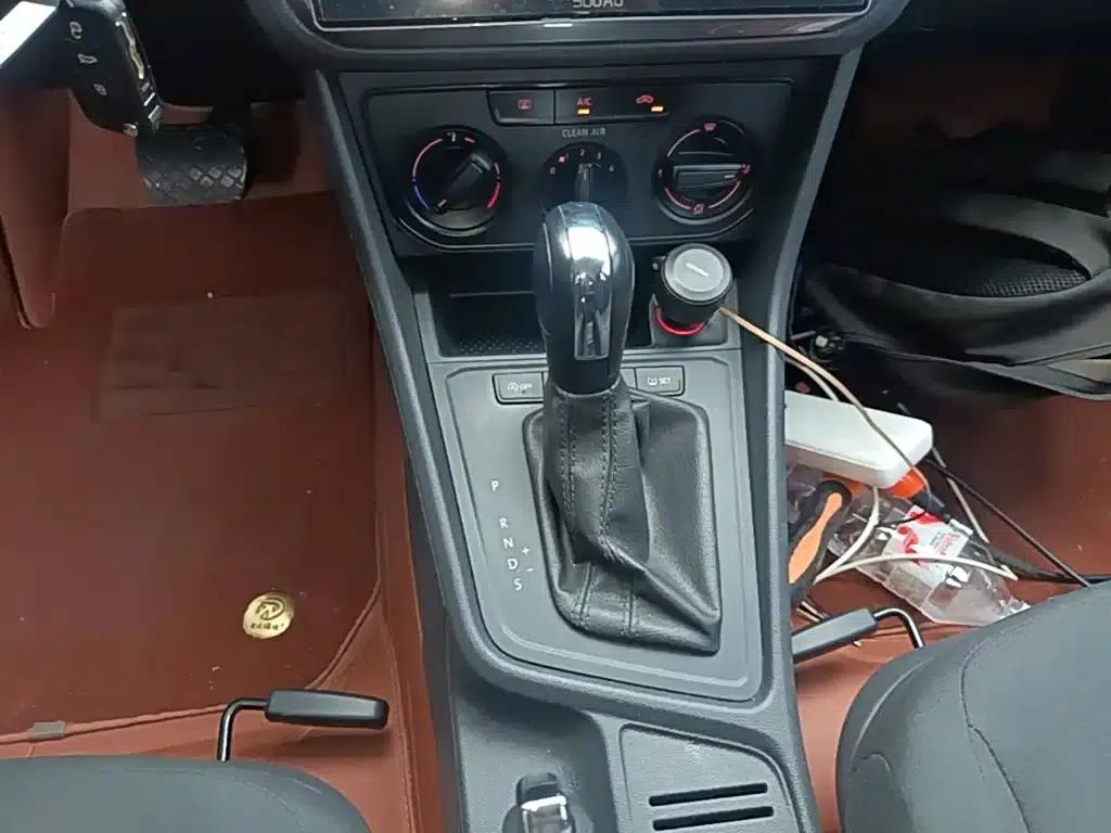 2019 Volkswagen Lavida, Lavida Qihang 1.5L Automatic Fashion Edition (National VI Emission Standard) — миниатюра 14
