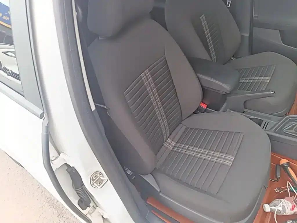 2019 Volkswagen Lavida, Lavida Qihang 1.5L Automatic Fashion Edition (National VI Emission Standard) — миниатюра 25