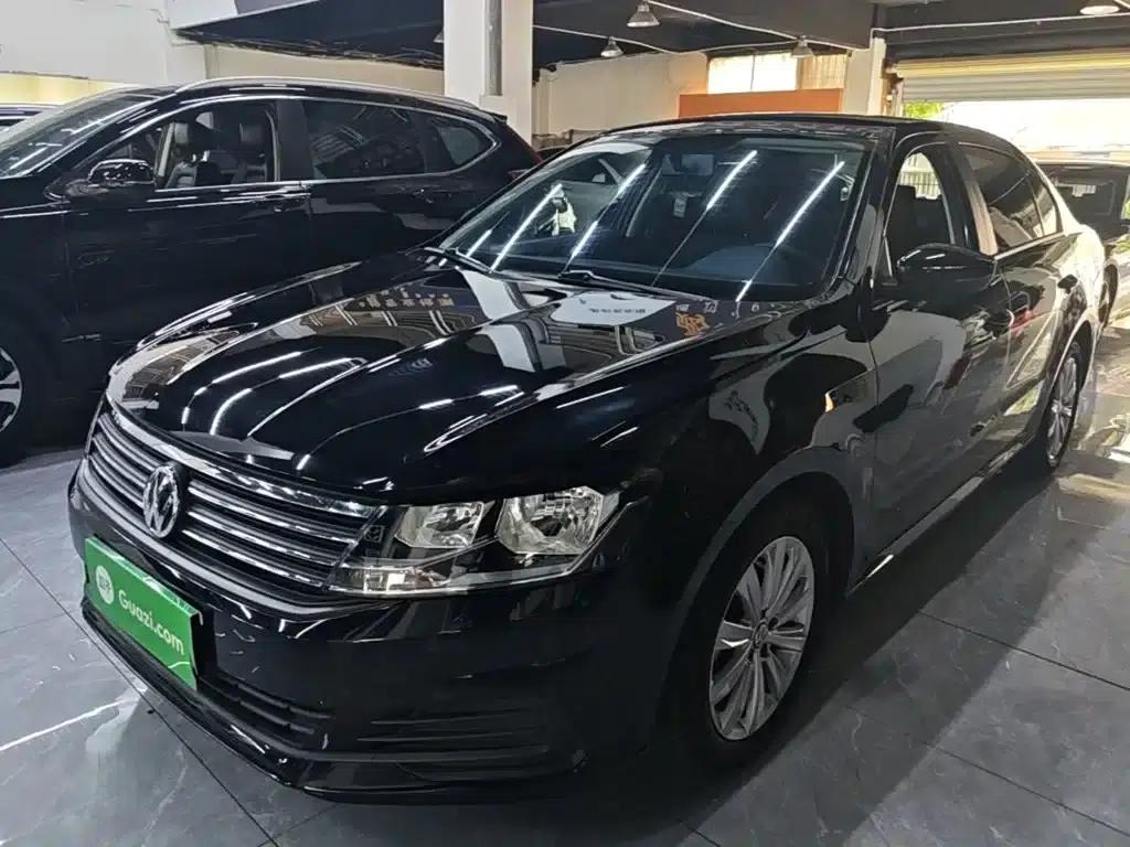 2019 Volkswagen Lavida, Lavida Qihang 1.5L Automatic Fashion Edition (National VI Emission Standard) — миниатюра 1