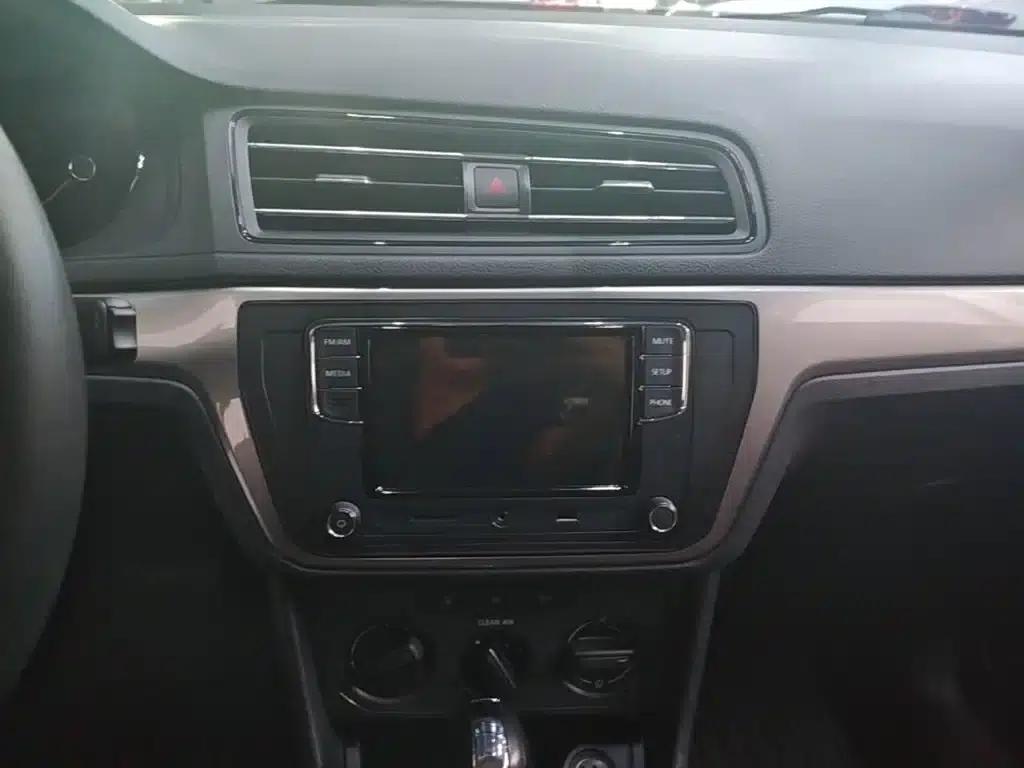 2019 Volkswagen Lavida, Lavida Qihang 1.5L Automatic Fashion Edition (National VI Emission Standard) — миниатюра 13