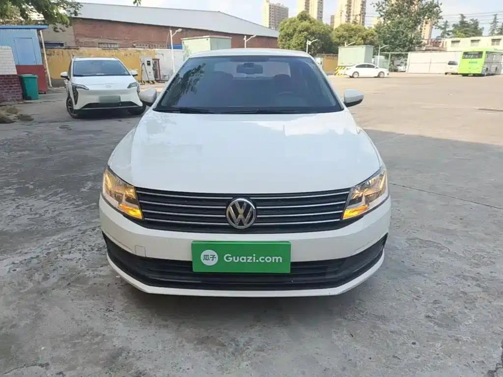 2015 Volkswagen Lavida 1.6L Automatic Fashion Edition — миниатюра 3