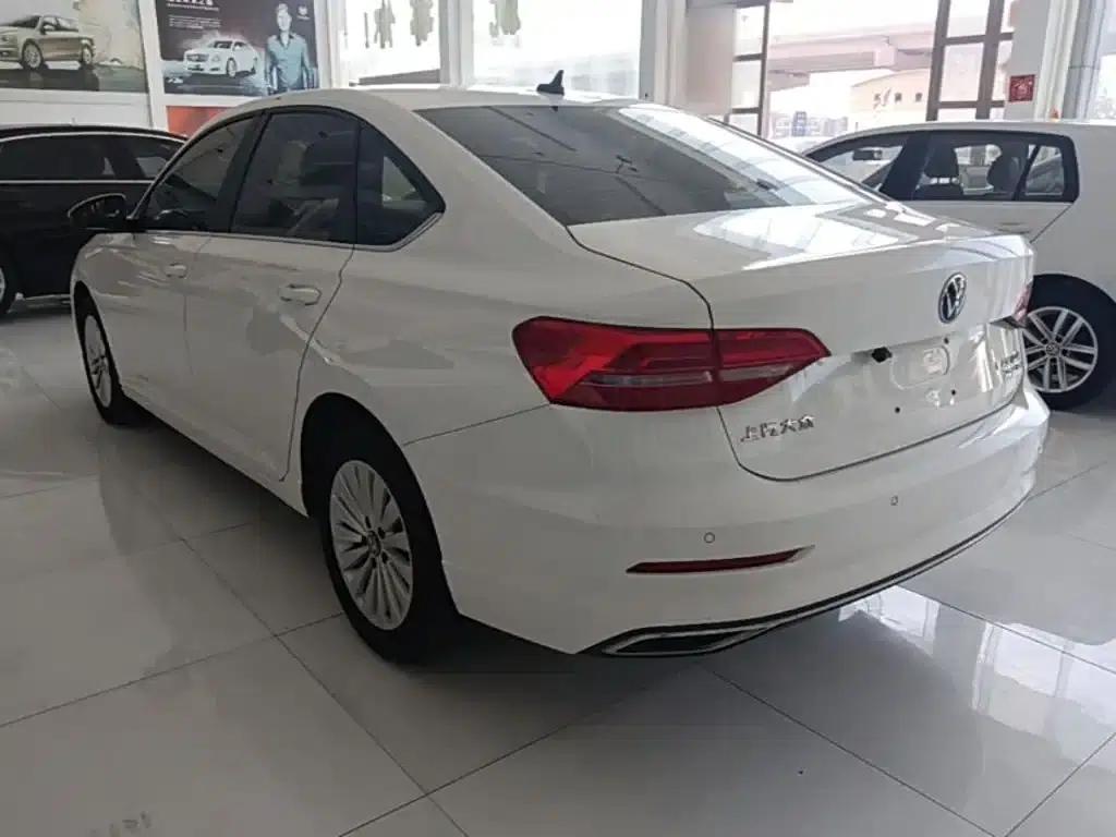 2021 Volkswagen Lavida 280TSI DSG Comfort Edition — миниатюра 5